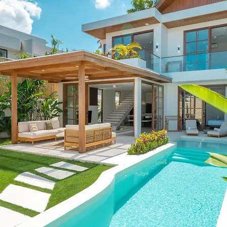 Umalas Escape - Premier 3Br Tropical Villa Steps From Canggu